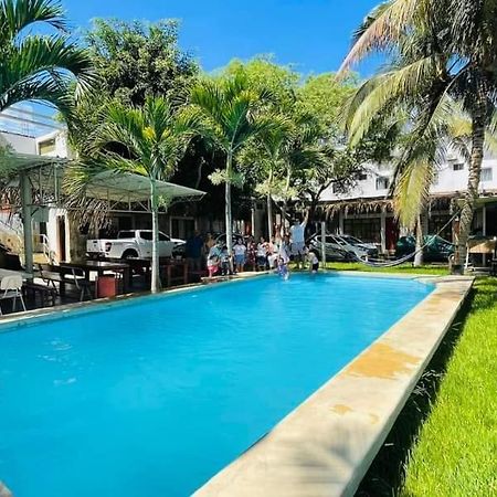 Stone House Mancora Hostel Exterior photo