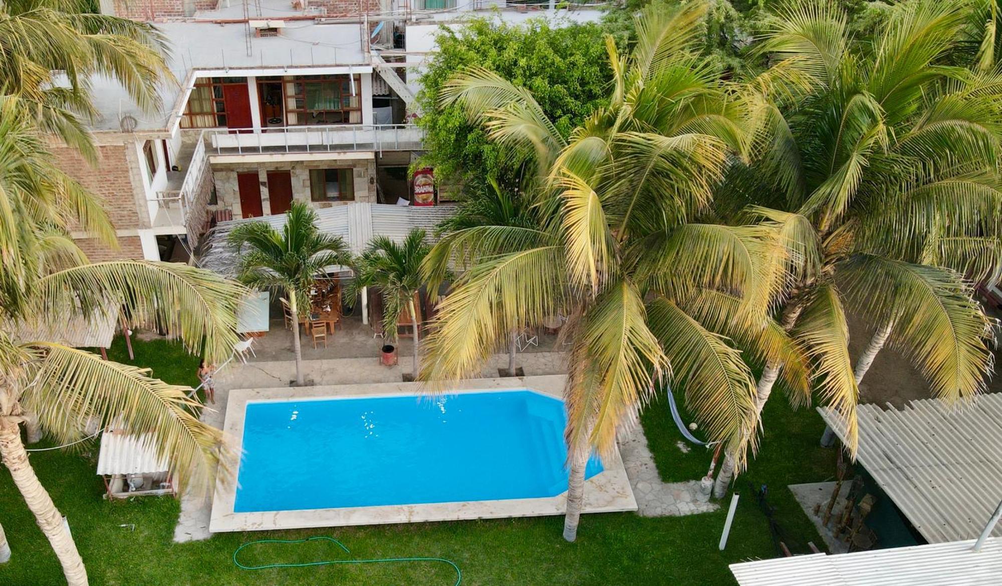 Stone House Mancora Hostel Exterior photo